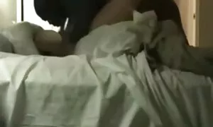 Сексуальна чорна дівчина в HD порно фільми російські відео